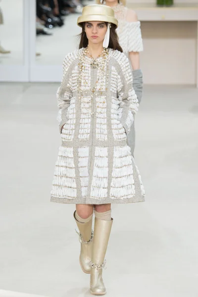Look 72